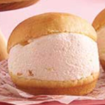 マリトッツォは食べにくい?正しい食べ方とは?マナーについて